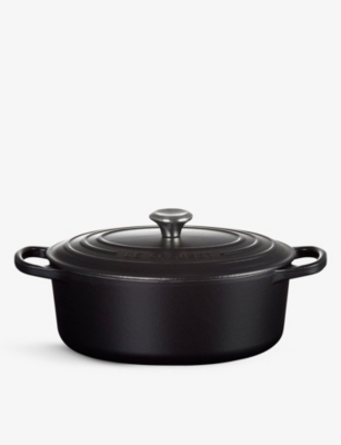 Le Creuset Signature Oval Cast-iron Casserole Dish In Satin Black