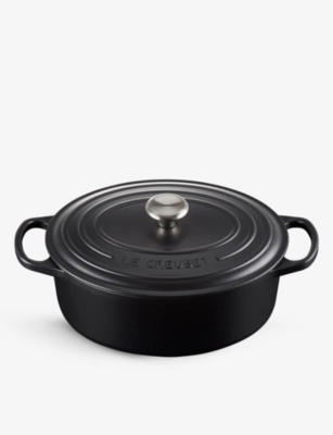 Le Creuset Signature Oval Cast-iron Casserole Dish In Satin Black