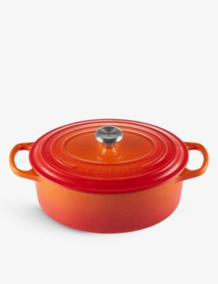 Le Creuset Signature Oval Cast-iron Casserole Dish In Volcanic