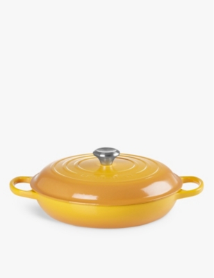 LE CREUSET: Signature shallow cast-iron casserole dish 26cm