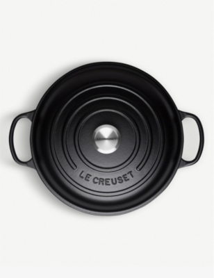 LE CREUSET: Signature shallow cast-iron casserole dish 26cm