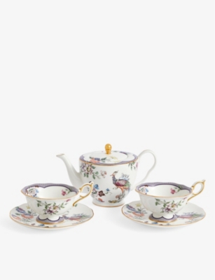 WEDGWOOD Fortune floralmotif bonechina fivepiece tea set