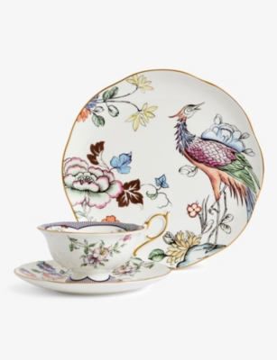 WEDGWOOD: Fortune flowers and crane-motif bone-china set of three