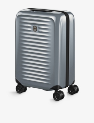 Victorinox best sale luggage price