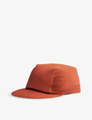 HOMME PLISSE ISSEY MIYAKE - Pleated flat-peak knitted cap