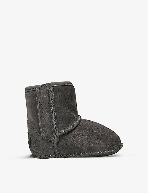 UGG: I Baby Classic logo-patch suede and shearling crib boots 6-12 months