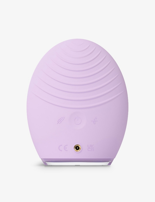 LUNA™ 4 facial cleansing device for sensitive skin