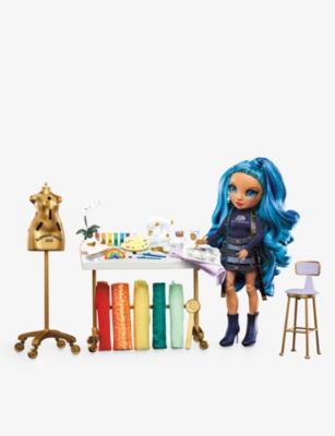 RAINBOW HIGH: Skyler Doll Dream and Design Fashion Studio playset