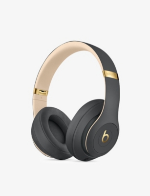 BEATS: Studio3 Over Ear wireless headphones