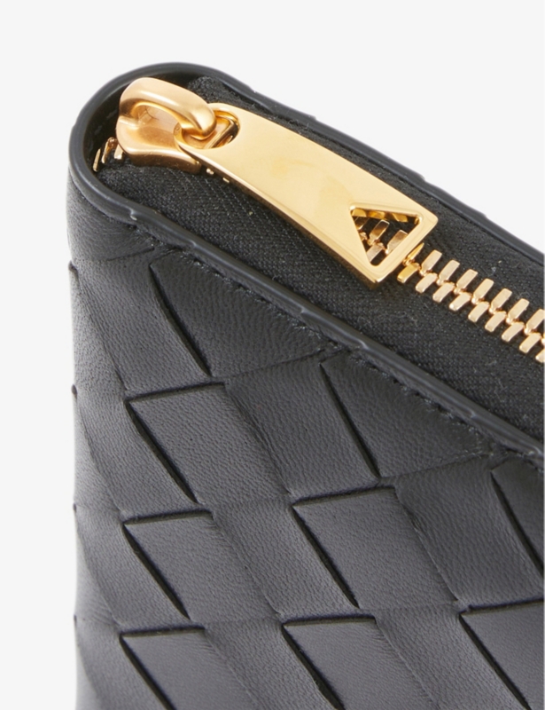 Intrecciato zipped leather wallet