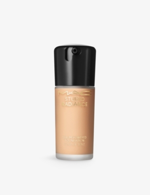 Mac C4.5 Studio Radiance Serum-powered™ Foundation