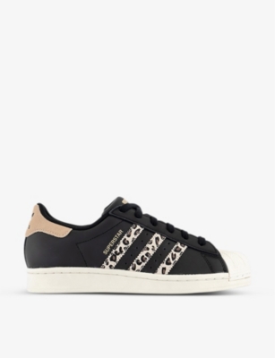 Adidas Originals Superstar Logo-embellished Low-top Leather Trainers In Black Offwhite Magic Bei