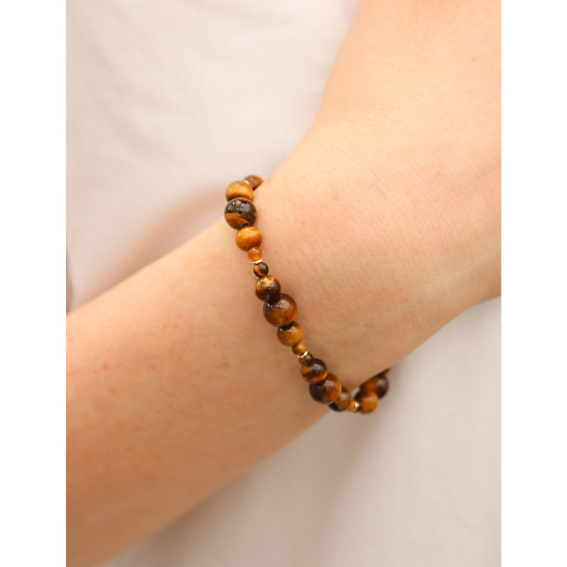 Shop The Alkemistry Womens Yellow Gold Boba Brown Sugar 18ct Yellow-gold And Tiger's Eye Beaded Bracelet