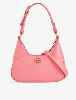 Travel in Style: 10 Cute Beach Bags for Women - Fashionably Late Mom