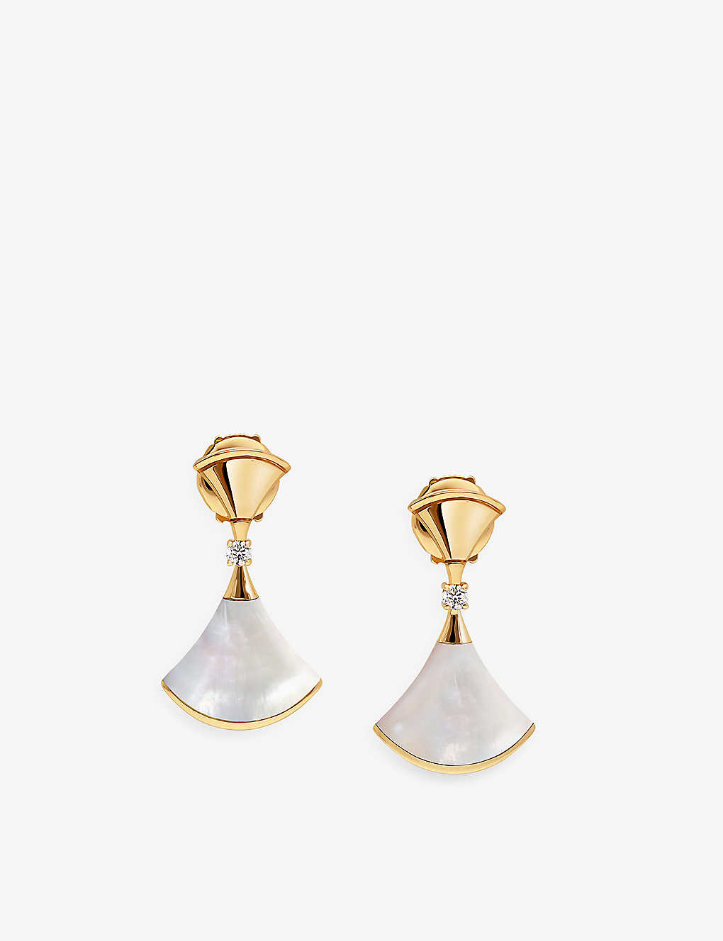 Bvlgari Womens Yellow Gold Divas' Dream 18ct Yellow-gold, 0.07ct Diamond And Mother-of-pearl Earring