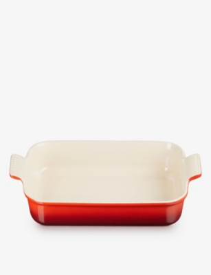 Le Creuset Cerise Heritage Stoneware Rectangular Dish In Cerise