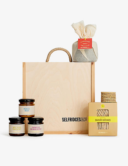 SELFRIDGES SELECTION: The Cheese and Chutney gift box - 3 items included
