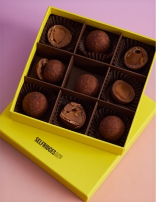 SELFRIDGES SELECTION: The Prosecco and 18-piece Salted Caramels gift box - 3 items included
