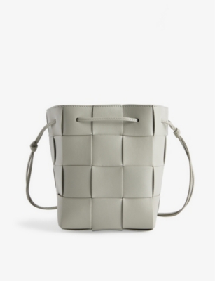 BOTTEGA VENETA: Cassette leather bucket bag
