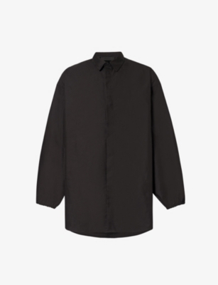 ESSENTIALS FEAR OF GOD ESSENTIALS MEN'S JET BLACK ESSENTIALS BUTTON DOWN BRAND-PATCH RELAXED-FIT COTTON-BLEND S