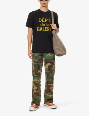 Shop Gallery Dept. Gallery Dept Men's Black Dépt De La Galerie Slogan-print Cotton-jersey T-shirt