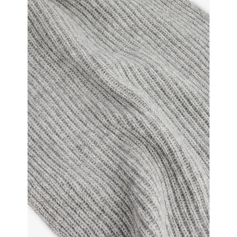 Shop Johnstons Men's Sfa Light Grey Brand-patch Ribbed Cashmere Scarf
