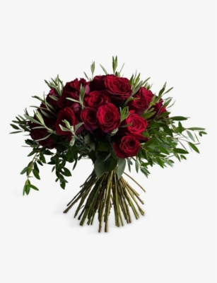 THE REAL FLOWER COMPANY: Simply Red Roses Ultimate 50-stem scented bouquet