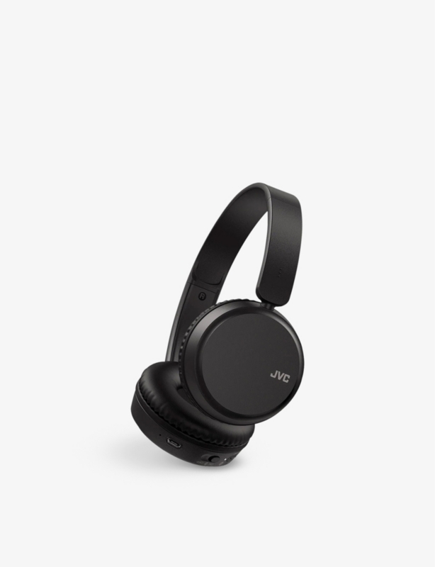 On ear wireless headphones