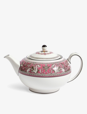 Wedgwood Florentine Fuchsia Bone-china Teapot 800ml In Pink