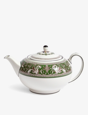 WEDGWOOD: Florentine Verde dragon-motif bone-china teapot 800ml