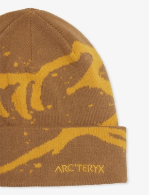 Shop Arc'teryx Arcteryx Men's Relic/yukon Abstract-print Brand-embroidered Stretch-woven Beanie