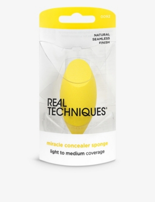 Real Techniques Miracle Concealer Make-up Sponge In White