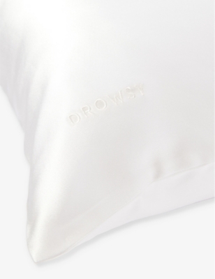 Shop Drowsy Sleep Co Brand-embroidered Silk Pillowcase In Ayoka Pearl