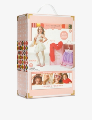 Fashion Forward dress-up trunk 15-piece set