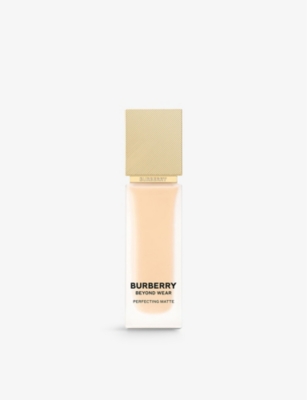 Burberry 10 Fair Warm Beyond Wear Perfecting Matte Foundation 30ml