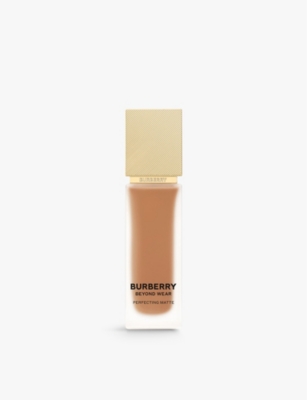 Burberry 115 Medium Deep Cool Beyond Wear Perfecting Matte Foundation 30ml