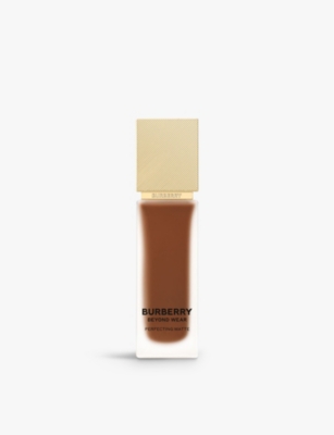 Burberry 140 Deep Cool Beyond Wear Perfecting Matte Foundation 30ml