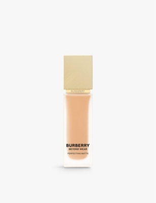 Burberry 60 Medium Warm Beyond Wear Perfecting Matte Foundation 30ml