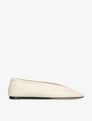 LE MONDE BERYL: Luna pointed-toe leather pumps