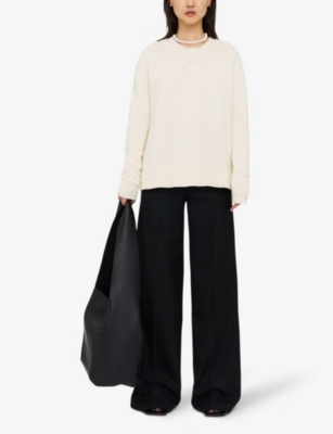 Joseph Womens Ivory V-neck Wide-rib Cashmere Jumper In White