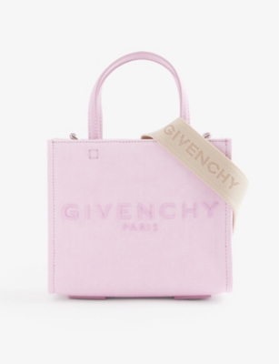 GIVENCHY: 