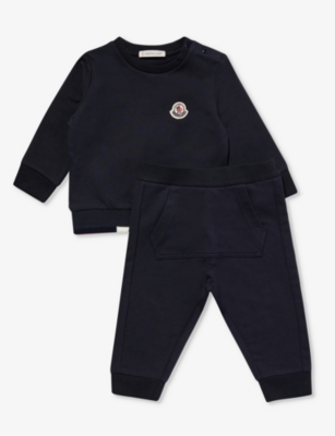 Moncler shop baby outfit