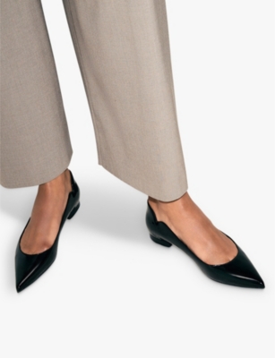 Hot Chickita pointed-toe patent-leather pumps
