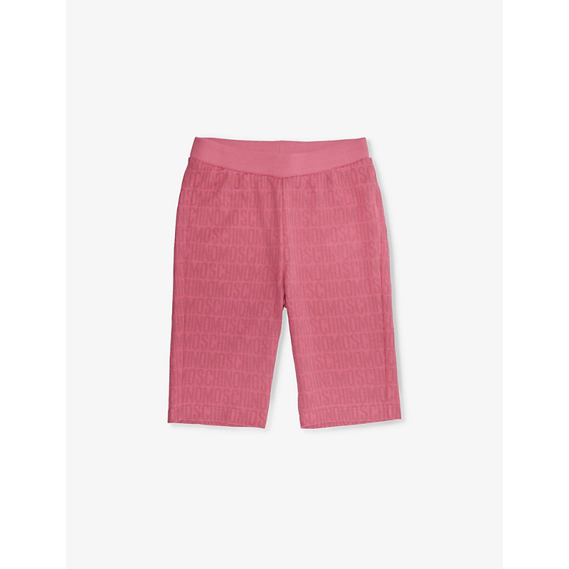 Shop Moschino Branded-pattern Woven Shorts 8-14 Years In Fuxia Allover Logo