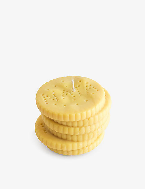 NATA CONCEPT STORE: Cheese Cracker wax candle 7.5cm
