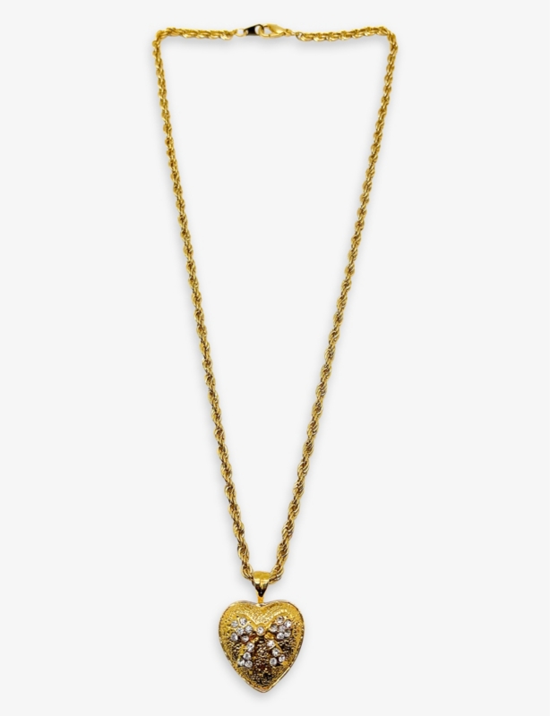 Heart pendant metal necklace
