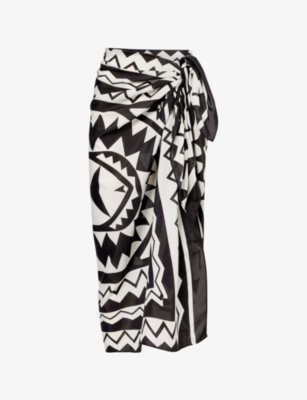 Shop Eres Magique Geometric-pattern Cotton And Silk-blend Sarong In Imprime Tribu