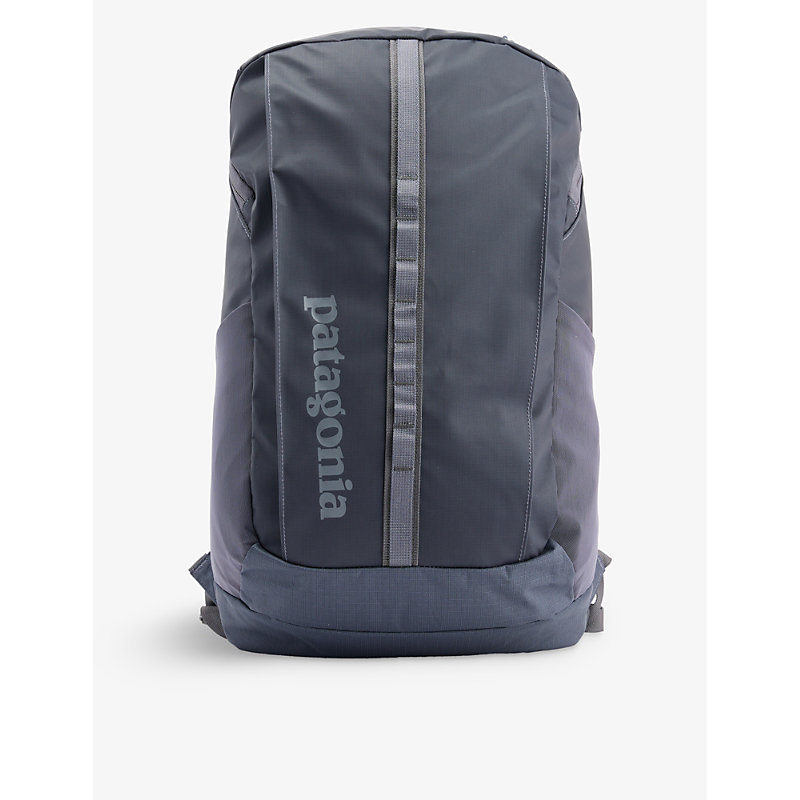 Patagonia Mens Smolder Blue Black Hole 25l Recycled-polyester Backpack