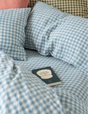 Shop Piglet In Bed Warm Blue Gingham Gingham-pattern Super King Linen Pillowcases 50cm X 90cm