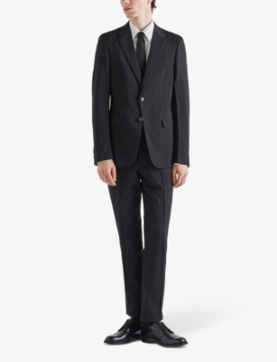 Single-breasted slim-fit wool suit